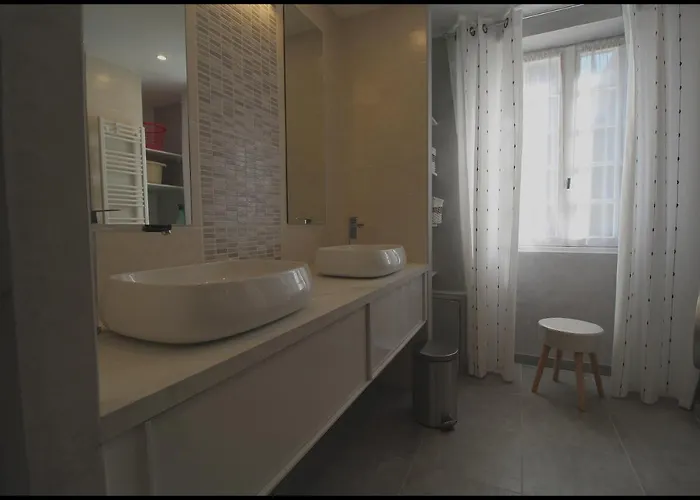 Vila Santine Avec Terrasses Et Vue Panoramique Meuble Tourisme 4 Etoiles *